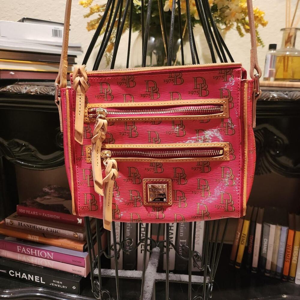Dooney & Bourke Peyton triple zip crossbody bag NWOT